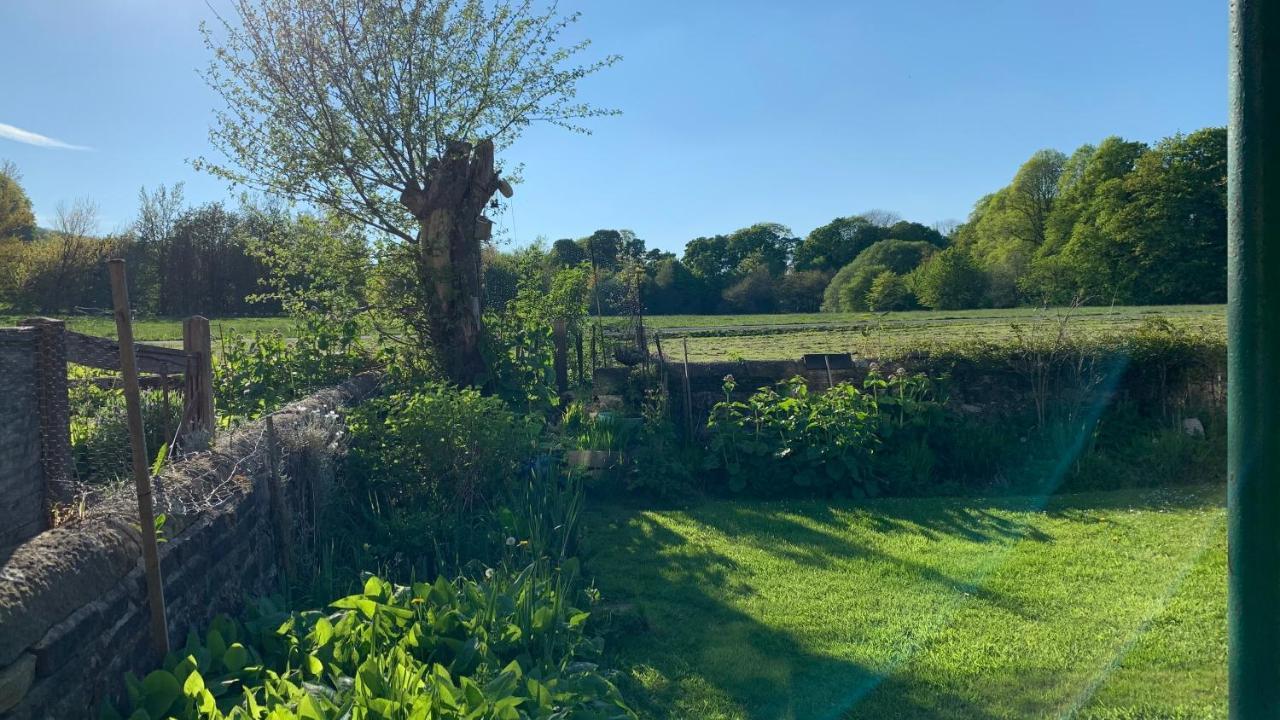 Spacious With Spectacular Views And Private Garden Villa Buxton  Exterior photo